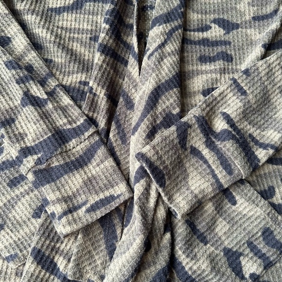 Retrology Camo Hooded Open  Front Cardigan - Picture 8 of 14